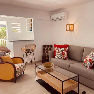 https://le-rocher.comcaribbean.com